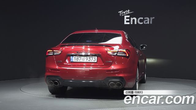 Maserati Ghibli из Кореи Encar
