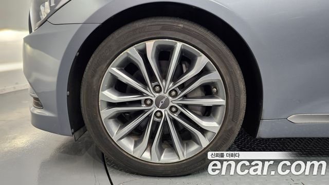 Hyundai Genesis из Кореи Encar