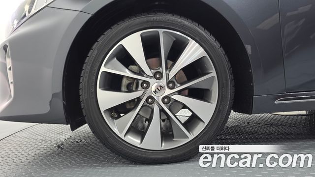 Kia K5 из Кореи Encar