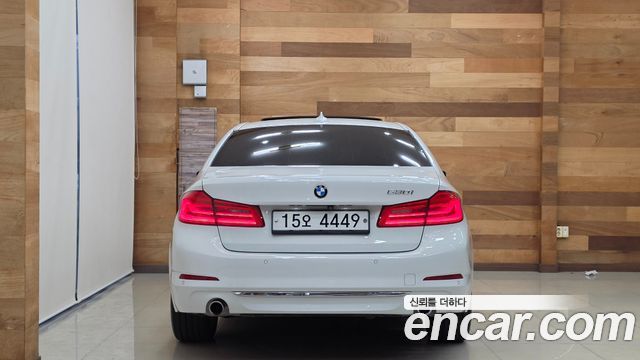 BMW 5-Series 530i Luxury Plus — пробег 103 239 км — фото 4 из 5