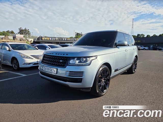 Land Rover Range Rover 3.0 TDV6 Vogue SE DIESEL — пробег 210 220 км — фото 1 из 5