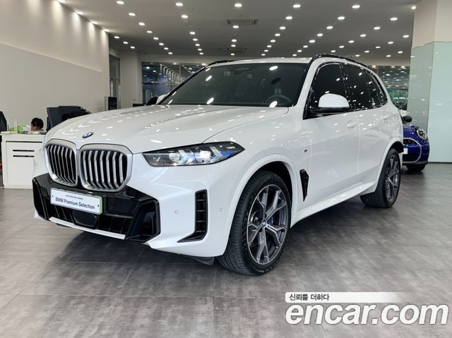BMW X5 xDrive 40i M Sport — пробег 9 270 км — фото 1 из 5
