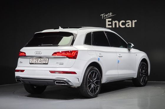 Audi Q5 45 TFSI Quattro Premium — пробег 20 860 км — фото 2 из 5