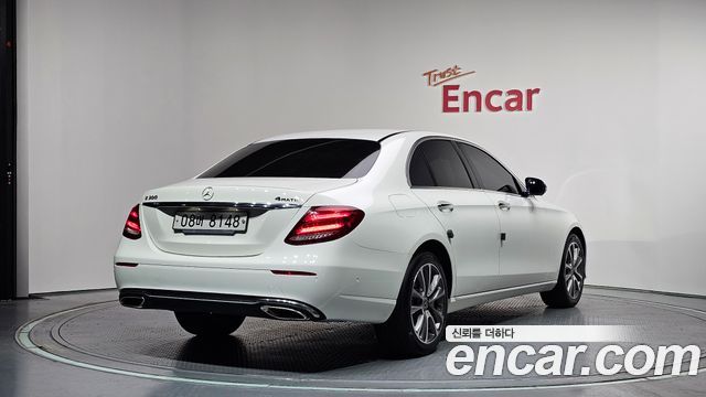 Mercedes-Benz E-Class из Кореи Encar