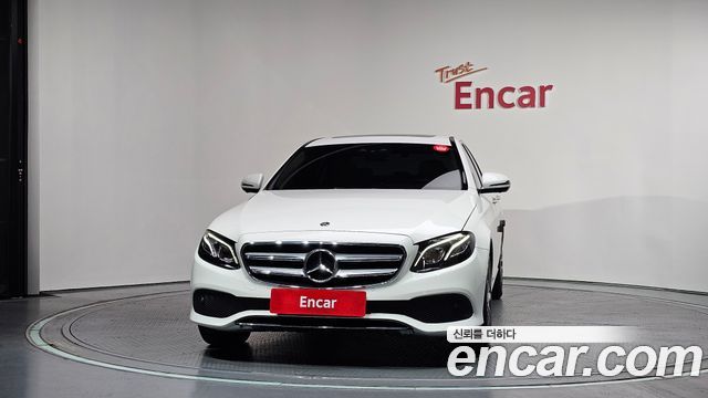 Mercedes-Benz E-Class из Кореи Encar