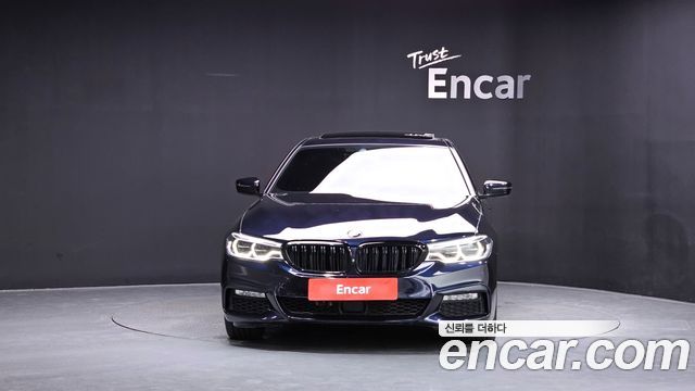 BMW 5-Series 520d xDrive M Sport Package Plus — пробег 227 297 км — фото 3 из 5