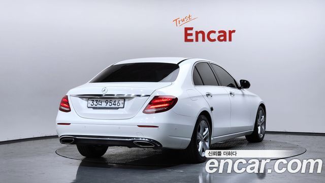 Mercedes-Benz E-Class E200 Avantgarde — пробег 96 146 км — фото 2 из 5