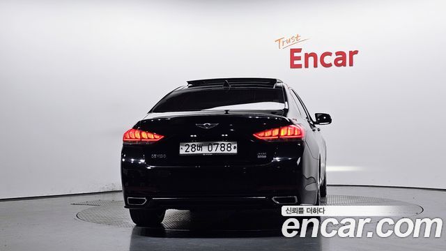 Hyundai Genesis из Кореи Encar
