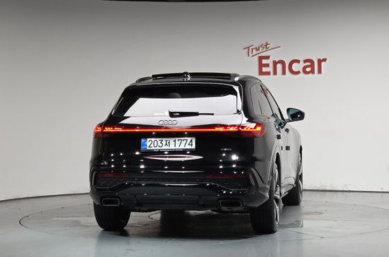 Audi Q5 45 TFSI Quattro S line — пробег 7 985 км — фото 4 из 5