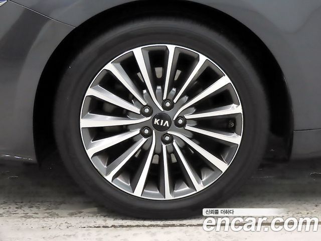 Kia K7 из Кореи Encar