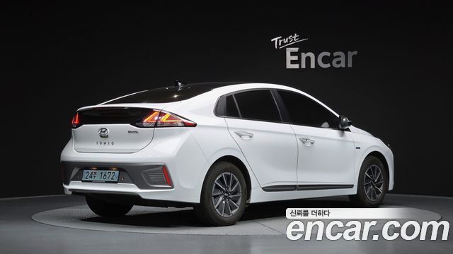 Hyundai Ioniq из Кореи Encar