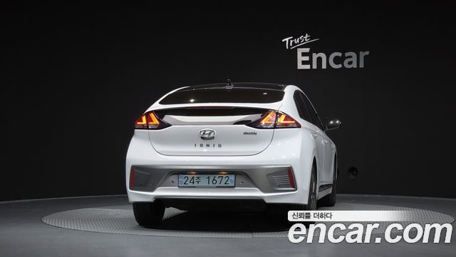 Hyundai Ioniq из Кореи Encar