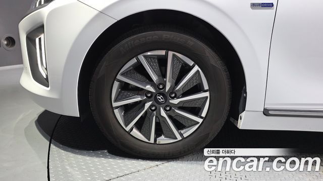 Hyundai Ioniq из Кореи Encar