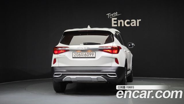 Kia Seltos из Кореи Encar