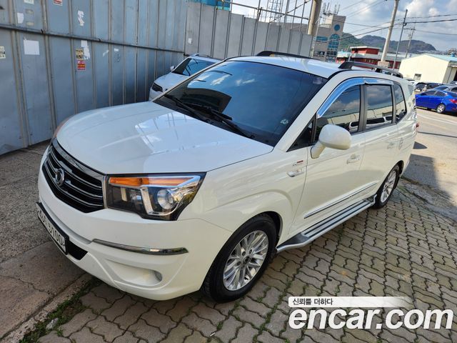 Ssangyong KORANDO 4WD GT 9-seater — пробег 185 633 км — фото 2 из 5