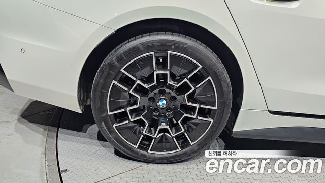 BMW i4 из Кореи Encar