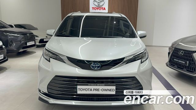 Toyota Sienna 2.5 Hybrid AWD — пробег 29 371 км — фото 3 из 5