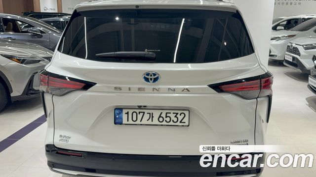 Toyota Sienna 2.5 Hybrid AWD — пробег 29 371 км — фото 4 из 5