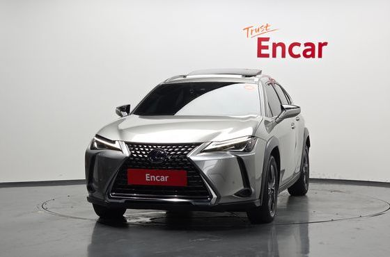 Lexus UX 2.0 2WD — пробег 57 353 км — фото 3 из 5