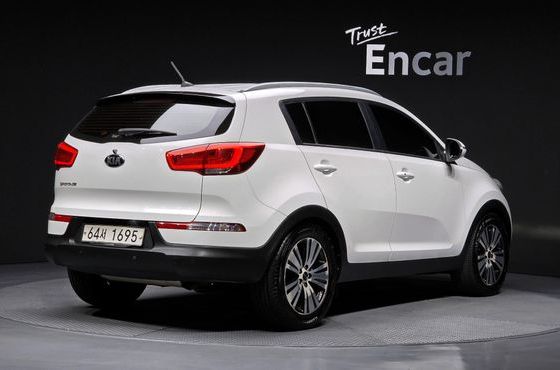 Kia Sportage Diesel 2WD W Special — пробег 133 079 км — фото 2 из 5