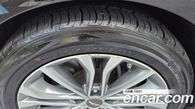 Hyundai Genesis из Кореи Encar