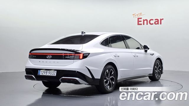 Hyundai Sonata 2.0 Exclusive — пробег 27 617 км — фото 2 из 5