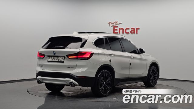 BMW X1 xDrive 18d Advantage — пробег 136 160 км — фото 2 из 5
