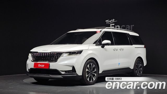 Kia Carnival 9-Seater Signature — пробег 83 540 км — фото 1 из 5
