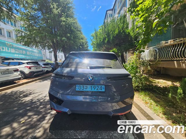 BMW iX из Кореи Encar