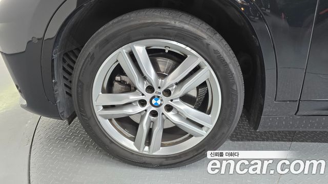 BMW X1 xDrive 20i M Sport — пробег 81 531 км — фото 5 из 5