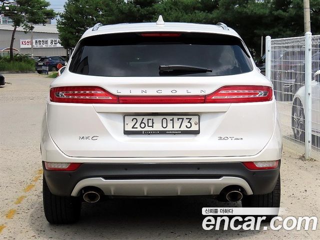 Lincoln MKC 2.0 AWD — пробег 69 507 км — фото 4 из 5