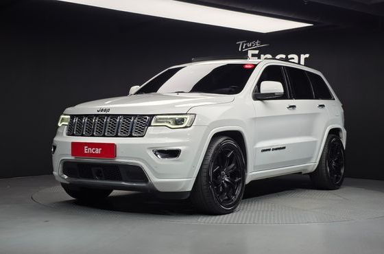 Jeep Cherokee 3.0 Diesel Overland WK2 — пробег 175 237 км — фото 1 из 5