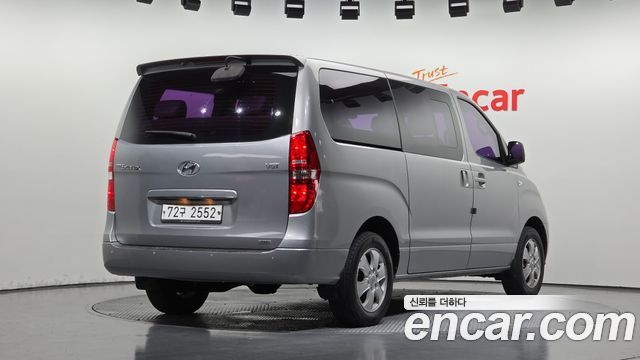 Hyundai Starex 4WD 12-Seater Wagon CVX Luxury — пробег 114 328 км — фото 2 из 5