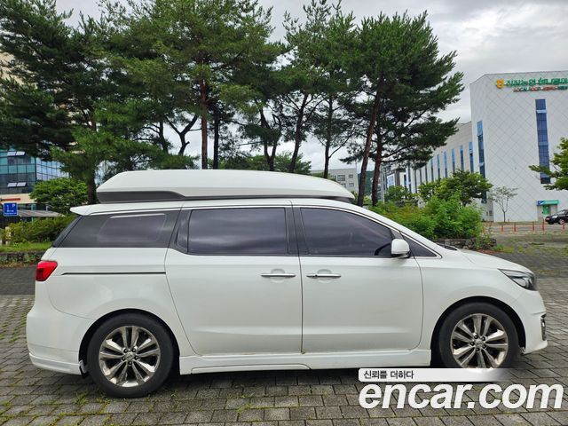 Kia Carnival 9-seater Hi-Limousine Prestige — пробег 323 629 км — фото 4 из 5