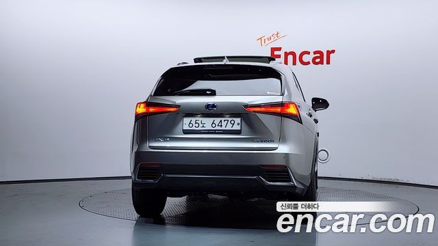 Lexus NX Supreme — пробег 26 054 км — фото 4 из 5