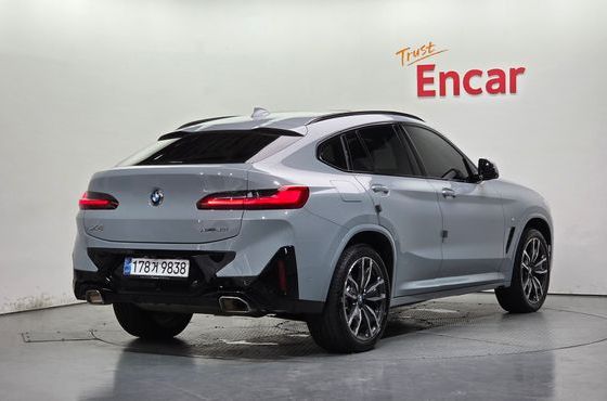 BMW X4 xDrive20i M Sport — пробег 26 332 км — фото 2 из 5