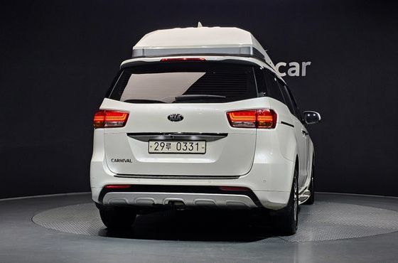 Kia Carnival 9-seater Prestige — пробег 128 653 км — фото 4 из 5