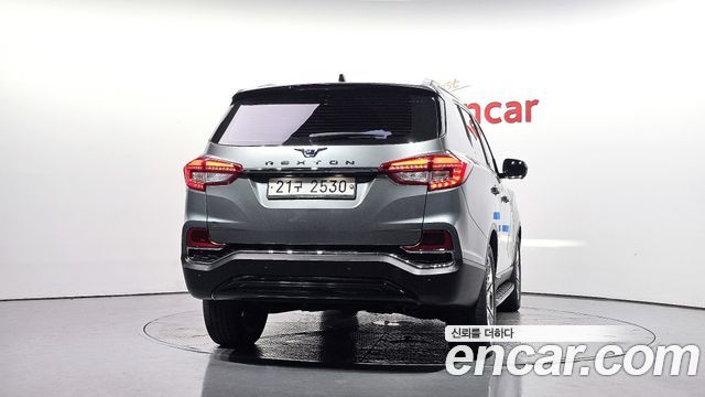 Ssangyong Rexton из Кореи Encar