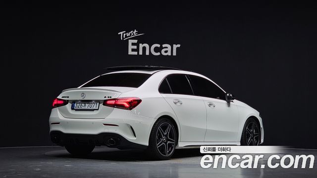 Mercedes-Benz A-Class AMG A35 4MATIC Sedan — пробег 23 984 км — фото 2 из 5