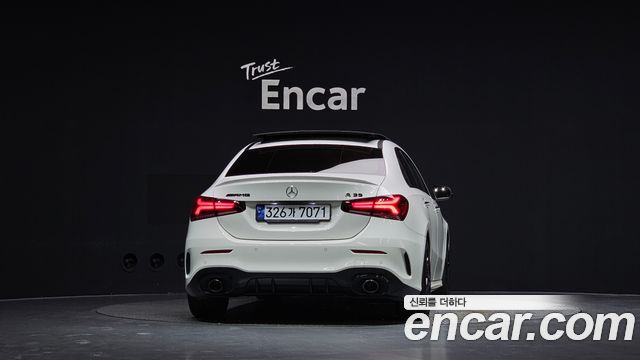 Mercedes-Benz A-Class AMG A35 4MATIC Sedan — пробег 23 984 км — фото 4 из 5