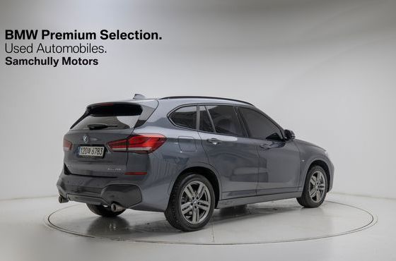 BMW X1 xDrive 20i M Sport — пробег 83 126 км — фото 4 из 5
