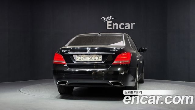 Hyundai Equus из Кореи Encar