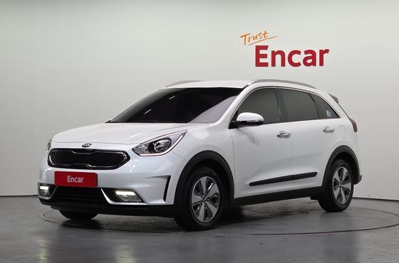 Kia Niro Prestige — пробег 171 332 км — фото 1 из 5
