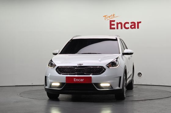 Kia Niro Prestige — пробег 171 332 км — фото 3 из 5