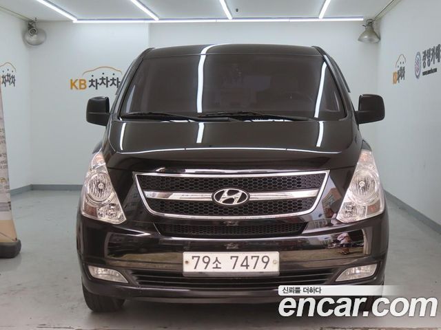 Hyundai Starex 12-Seater Wagon CVX Premium — пробег 135 051 км — фото 3 из 5