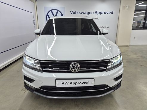 Volkswagen Tiguan 2.0 TDI Premium — пробег 60 207 км — фото 3 из 5