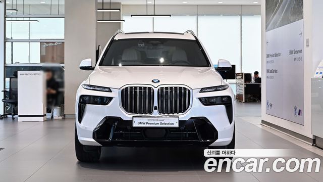 BMW X7 xDrive 40i M Sport 6STR — пробег 4 162 км — фото 2 из 5