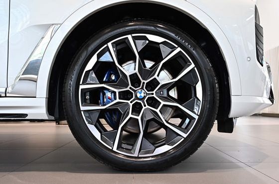BMW X7 xDrive 40i M Sport 6STR — пробег 4 162 км — фото 5 из 5