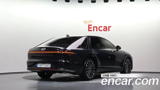 Hyundai Grandeur 3,5 Gasoline 4WD Calligraphy — пробег 20 483 км — фото 2 из 5