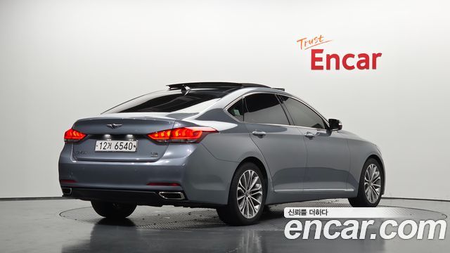 Hyundai Genesis из Кореи Encar